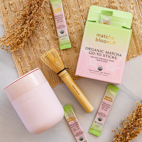 matcha-travel-set-with-mug-matcha-sticks-and-bamboo-whisk